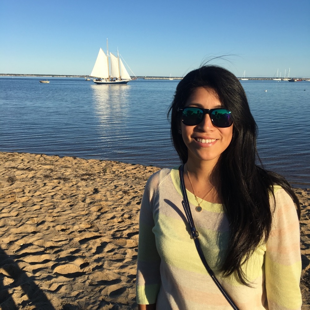 Meet your Posher, Andrea
